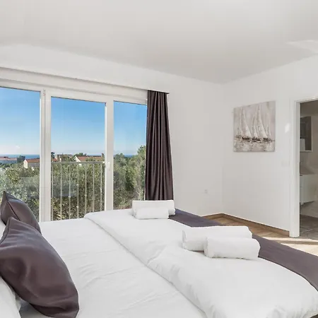 Stunning In * Banjol