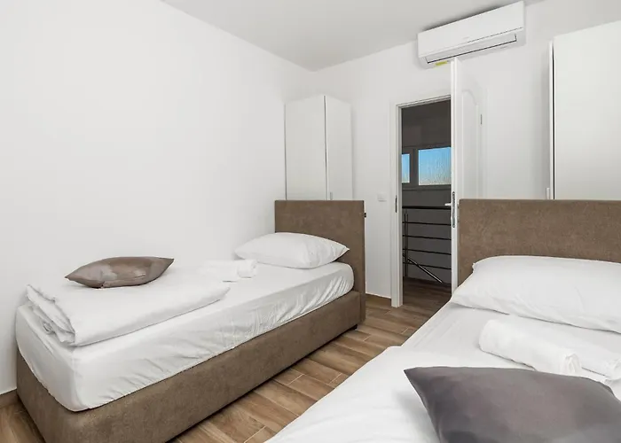 Vikendica Stunning In Banjol