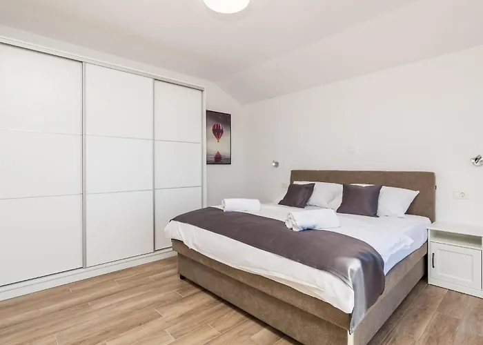 Stunning In * Banjol